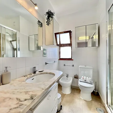 Skylight 2 With Pool By Homing Lägenhet