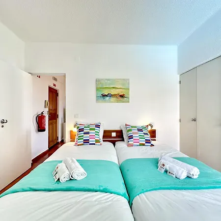 Skylight 2 With Pool By Homing Albufeira