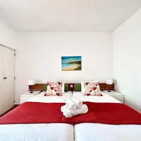 Skylight 2 With Pool By Homing Daire *