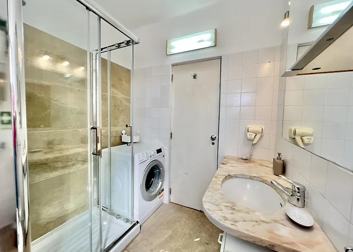 Apartament Skylight 2 With Pool By Homing