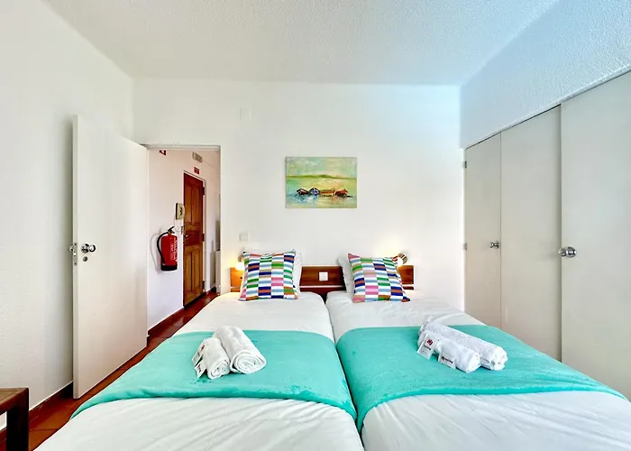 Skylight 2 With Pool By Homing Albufeira