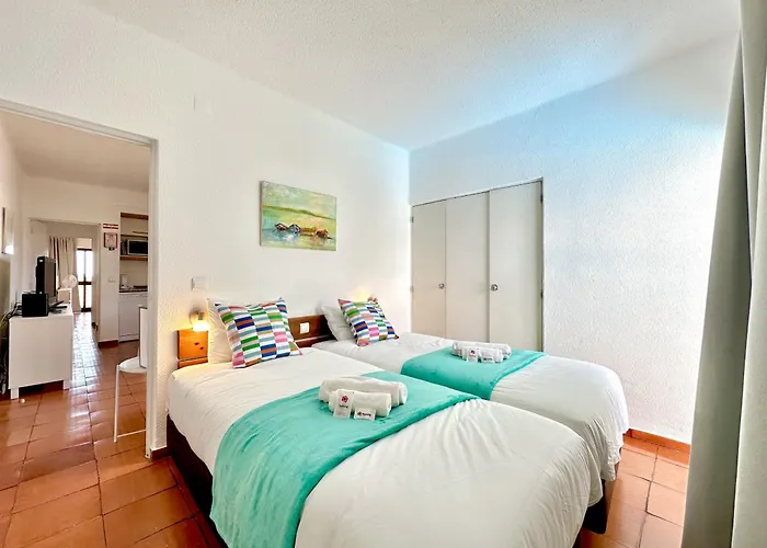 Skylight 2 With Pool By Homing * Albufeira