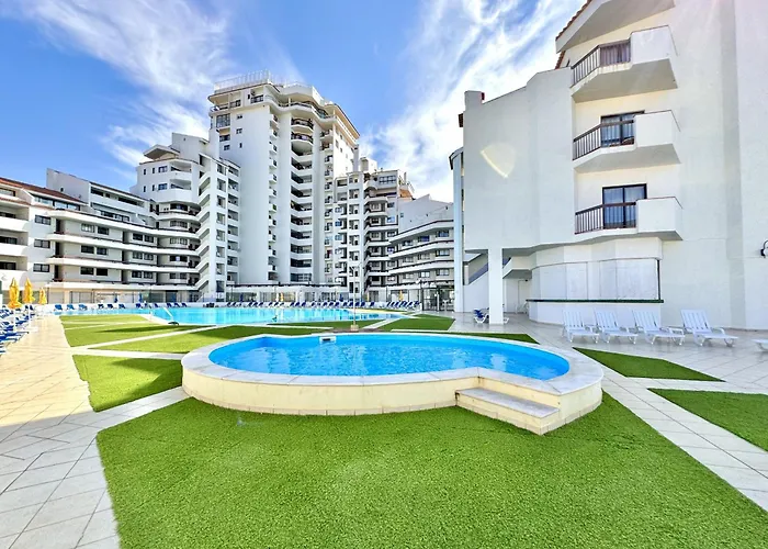 Skylight 2 With Pool By Homing Albufeira